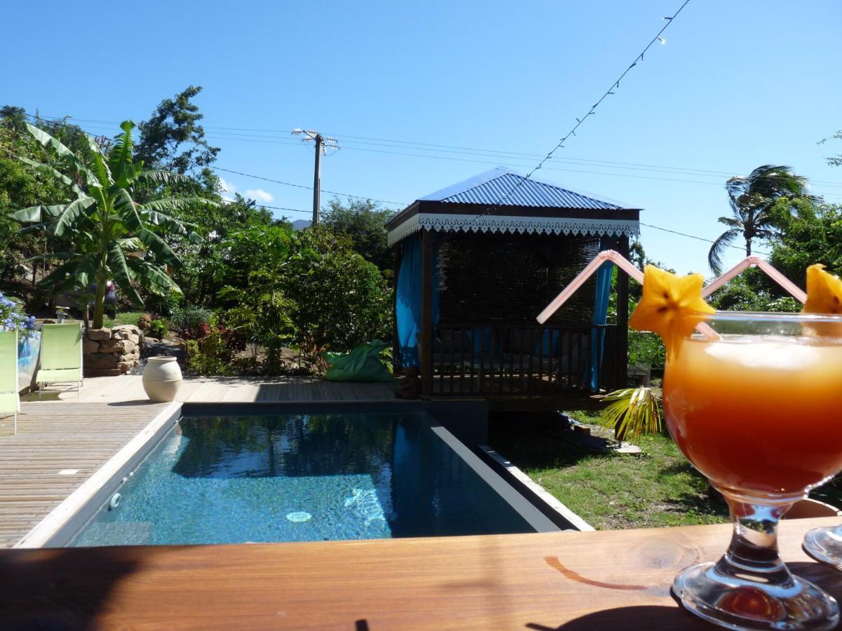 Bungalow La Tortue Bleue Bouillante Bagian luar foto
